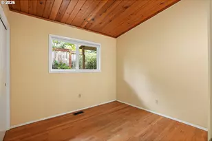 1717 SW Canby St, Portland, OR 97219 - Photo 32