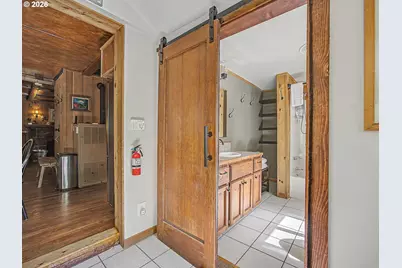 23094 E Wallace Ave, Brightwood, OR 97011 - Photo 22