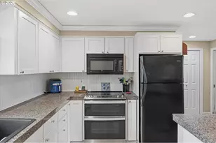 4828 SW 201st Ave, Beaverton, OR 97078 - Photo 24