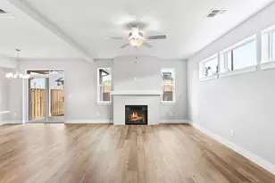 504 NE Trillium Dr, Estacada, OR 97023 - Photo 2