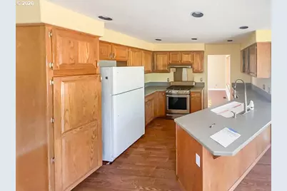 13417 Squire Dr, Oregon City, OR 97045 - Photo 4