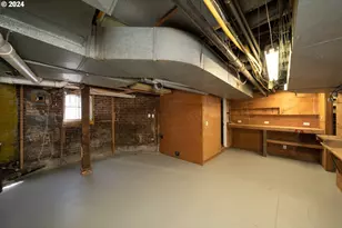 726 NW 22nd Ave, Portland, OR 97210 - Photo 38