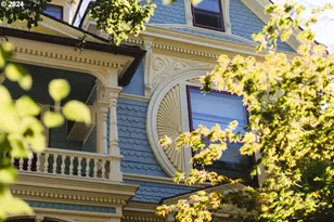 726 NW 22nd Ave, Portland, OR 97210 - Photo 2