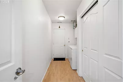 3785 Dove Ln, Eugene, OR 97402 - Photo 20