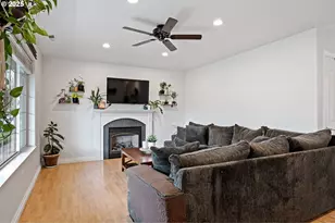 3785 Dove Ln, Eugene, OR 97402 - Photo 8