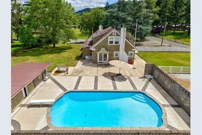 1631 Glenbrook Loop Rd, Riddle, OR 97469 - Photo 4