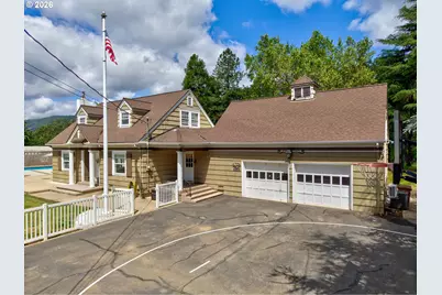 1631 Glenbrook Loop Rd, Riddle, OR 97469 - Photo 2