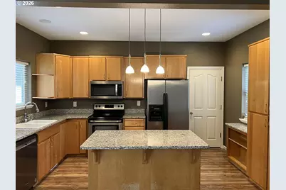 777 Eisenhower Dr NW, Salem, OR 97304 - Photo 10