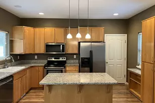 777 Eisenhower Dr NW, Salem, OR 97304 - Photo 10