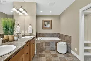 10258 SE Bristol Ct, Portland, OR 97086 - Photo 26
