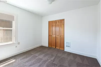 108 NW Dogwood Ave, Redmond, OR 97756 - Photo 16