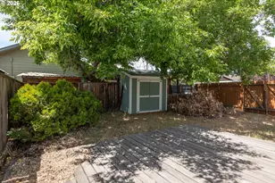108 NW Dogwood Ave, Redmond, OR 97756 - Photo 4