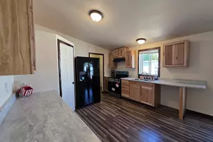 231 Owyhee Ln, Roseburg, OR 97471 - Photo 10