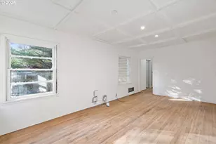 1375 SW Taylors Ferry Rd, Portland, OR 97219 - Photo 10