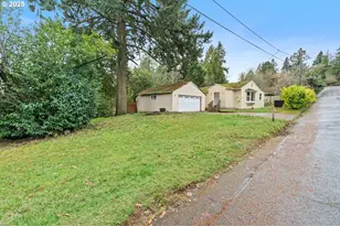 1375 SW Taylors Ferry Rd, Portland, OR 97219 - Photo 2
