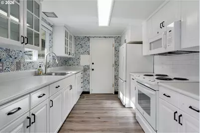 16655 SW King Charles Ave, King City, OR 97224 - Photo 12