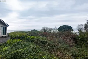 1405 View Ct, Brookings, OR 97415 - Photo 10