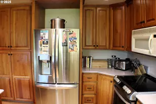 180 Ruckles Dr, Myrtle Creek, OR 97457 - Photo 16