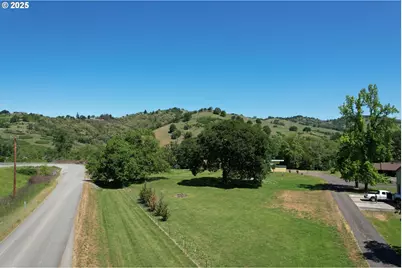 180 Ruckles Dr, Myrtle Creek, OR 97457 - Photo 42