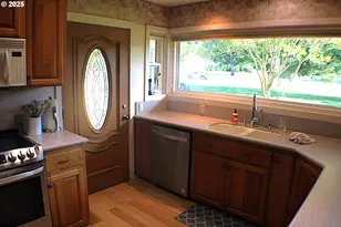 180 Ruckles Dr, Myrtle Creek, OR 97457 - Photo 14