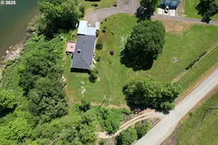 180 Ruckles Dr, Myrtle Creek, OR 97457 - Photo 2