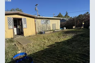 3 Spruce Dr, Myrtle Point, OR 97458 - Photo 26