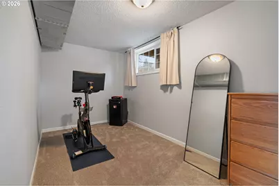 17670 SE Emerald Dr, Milwaukie, OR 97267 - Photo 16