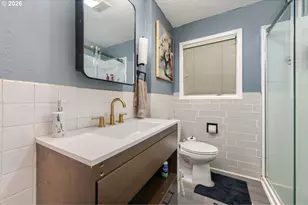2236 SE 185th Ave, Portland, OR 97233 - Photo 8