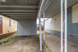 581 NE Alameda, Roseburg, OR 97470 - Photo 28