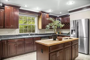 1407 SW Walters Dr, Gresham, OR 97080 - Photo 6