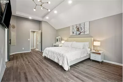 2418 SW Nebraska St, Portland, OR 97239 - Photo 18