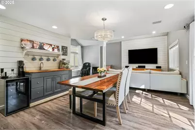 2418 SW Nebraska St, Portland, OR 97239 - Photo 12