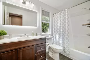 2418 SW Nebraska St, Portland, OR 97239 - Photo 24