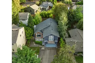 2418 SW Nebraska St, Portland, OR 97239 - Photo 34