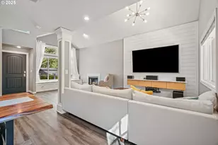 2418 SW Nebraska St, Portland, OR 97239 - Photo 8