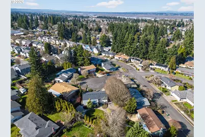 820 NE 168th Pl, Portland, OR 97230 - Photo 46