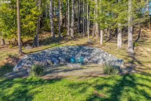 94263 Matheny Creek Ln, Myrtle Point, OR 97458 - Photo 10