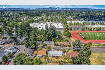 4224 SE 88th Ave, Portland, OR 97266 - Photo 4