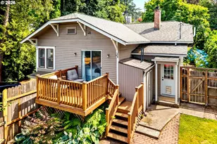 1204 State St, Hood River, OR 97031 - Photo 26