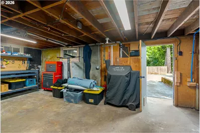 1204 State St, Hood River, OR 97031 - Photo 44