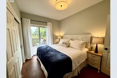 1204 State St, Hood River, OR 97031 - Photo 22