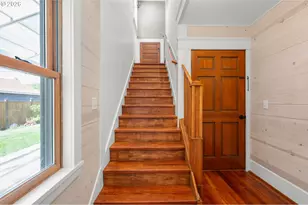 918 C St, Springfield, OR 97477 - Photo 30