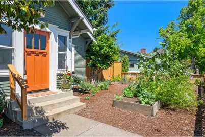 918 C St, Springfield, OR 97477 - Photo 4