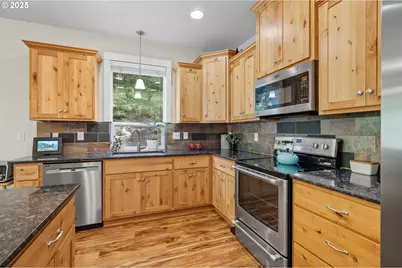 5601 NE 276th Ave, Camas, WA 98607 - Photo 14