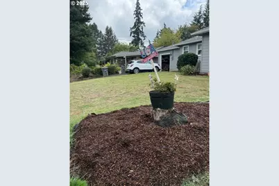 111 SE Anne St, McMinnville, OR 97128 - Photo 8