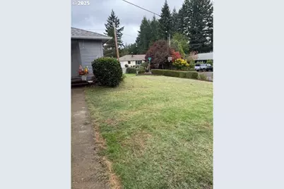 111 SE Anne St, McMinnville, OR 97128 - Photo 2