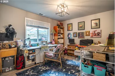 487 SE Dos Gatos Ct, Roseburg, OR 97470 - Photo 18