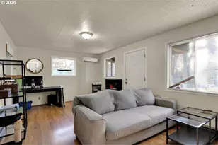 1071 W 11th Ave, Eugene, OR 97402 - Photo 10