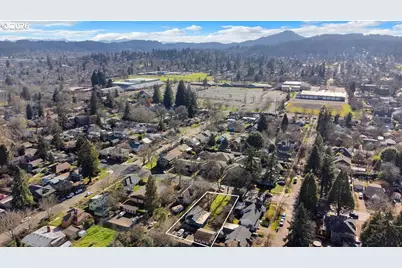 1071 W 11th Ave, Eugene, OR 97402 - Photo 30