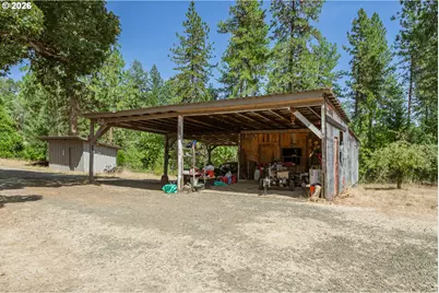895 Mulberry Ln, Roseburg, OR 97471 - Photo 14